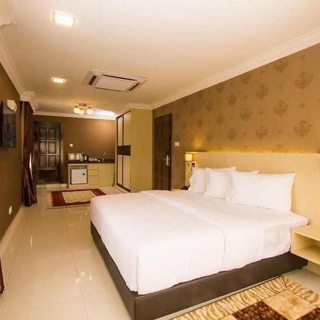 New Kesuma Villa Exclusive Stay Парит Раджа Экстерьер фото